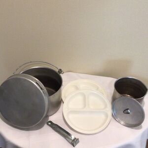 Vintage aluminum 7 piece camping mess kit